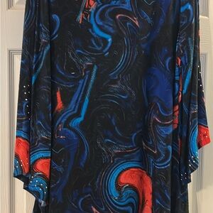 New Directions Black and Blue Graphic Tunic